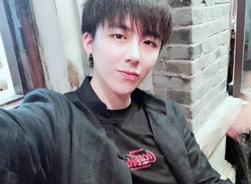 网红吃瓜爆料男网红,揭秘男网红背后的惊人真相 第3张 网红吃瓜爆料男网红,揭秘男网红背后的惊人真相 第3张