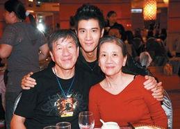 王力宏父母爆料视频大全,家庭内幕大公开